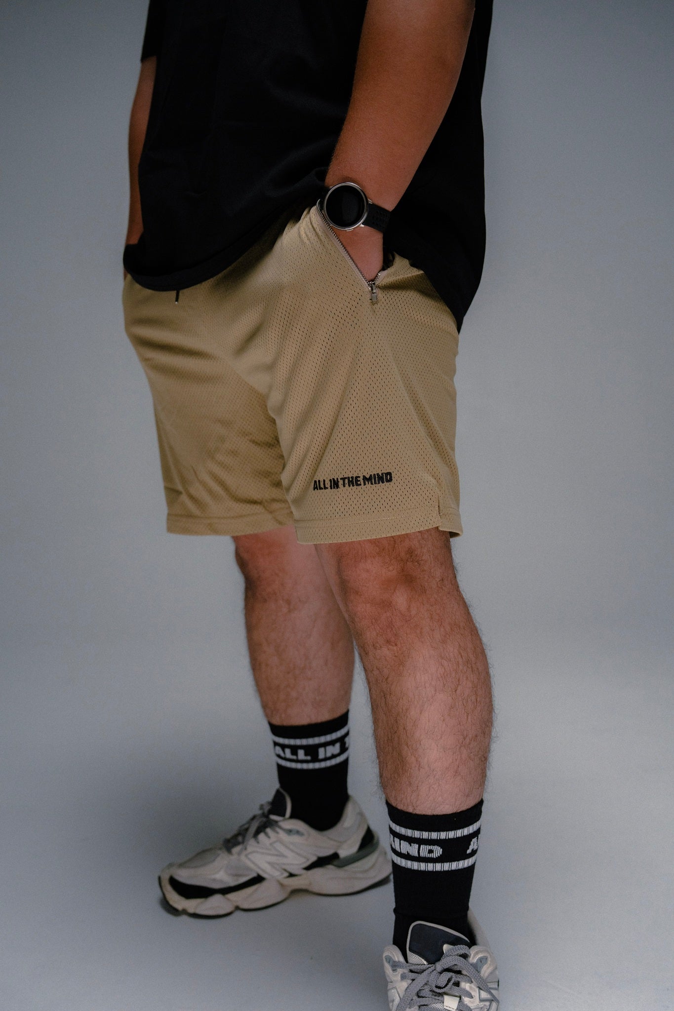 CORE MESH SHORTS - SAND